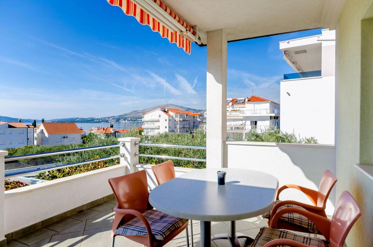 Apartments Palm Tree Trogir Eksteriør billede