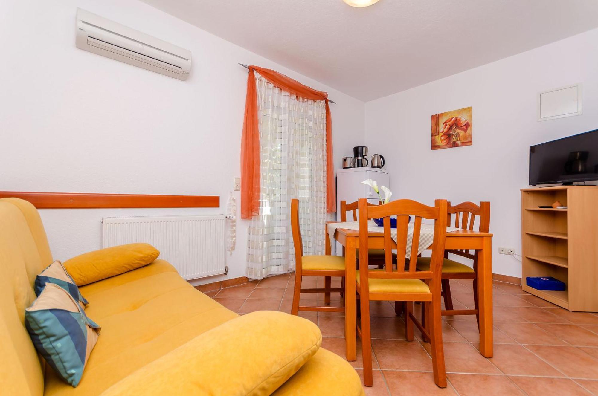 Apartments Palm Tree Trogir Eksteriør billede